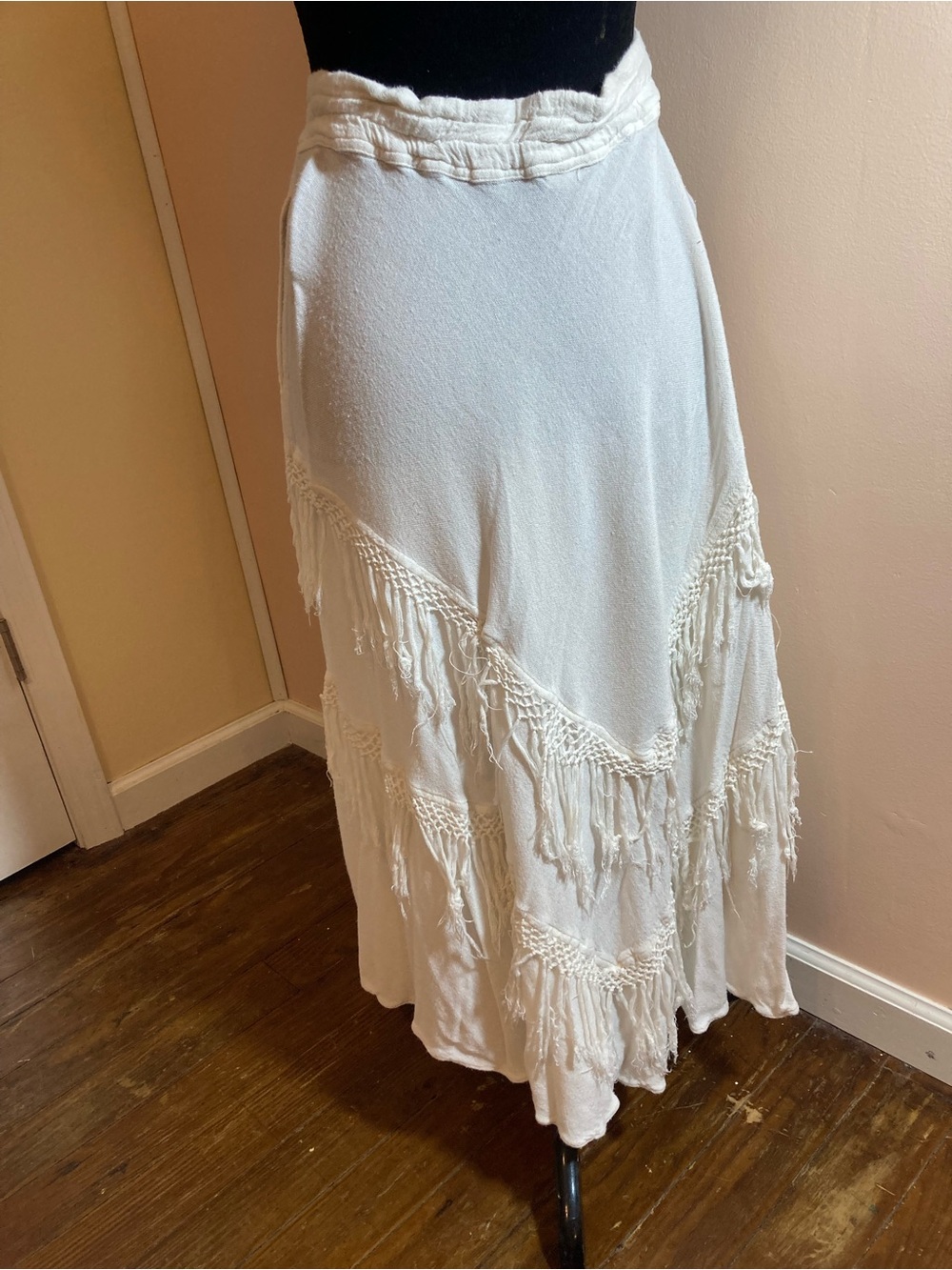 Vintage White Fringe Midi Skirt - Picture 2 of 4